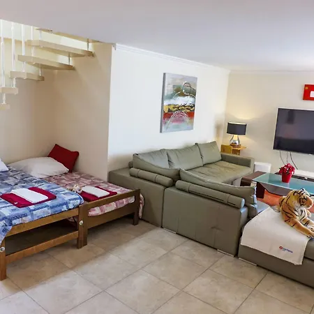 Appartement Eglantine By Interhome